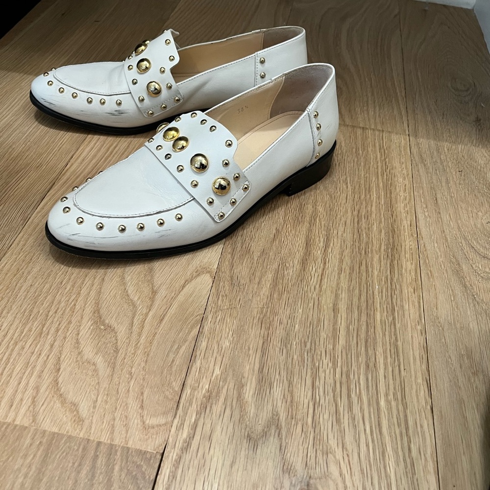 Purchased in Paris, cute White leather loafers